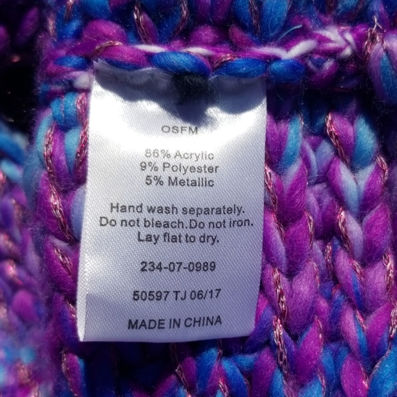 Scarf - Picture 2 of 3